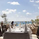 Ξενοδοχείο Capital Coast And