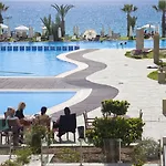 Capital Coast And Ξενοδοχείο 4*