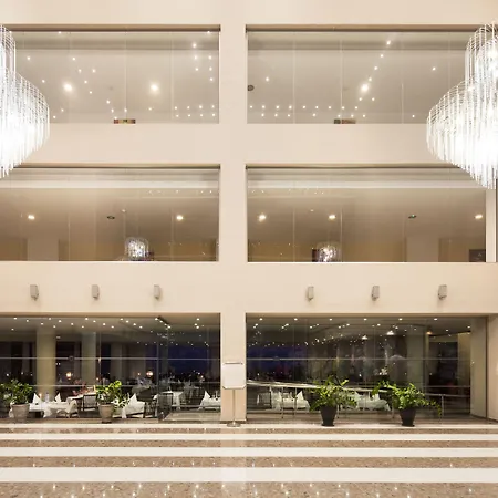 وسبا كابيتال كوست فندق 4*