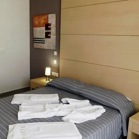 Capital Coast And Ξενοδοχείο 4*