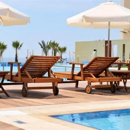 Hotel Capital Coast And