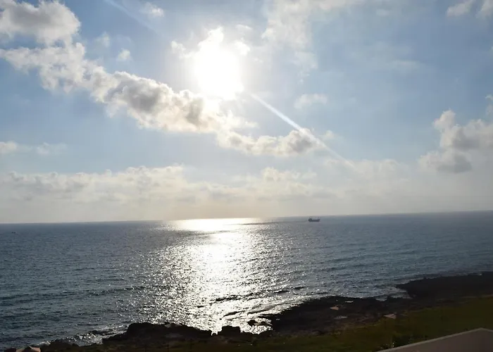 Capital Coast And מלון פאפוס