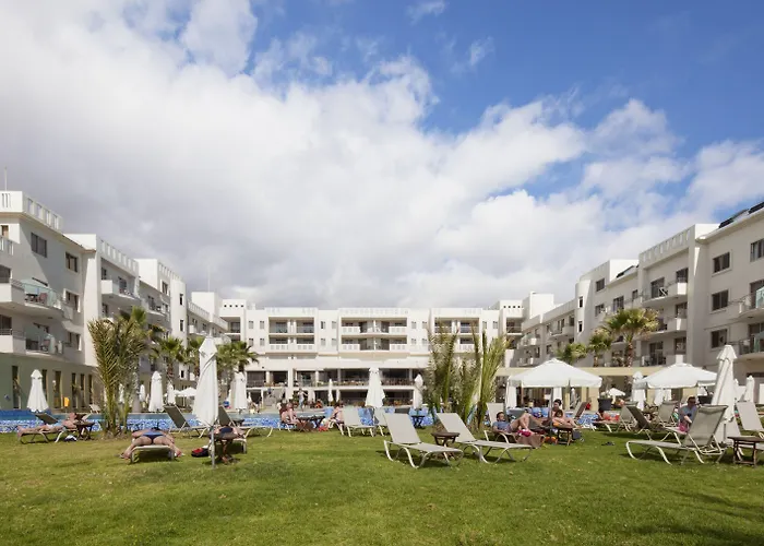 Hotel Capital Coast And