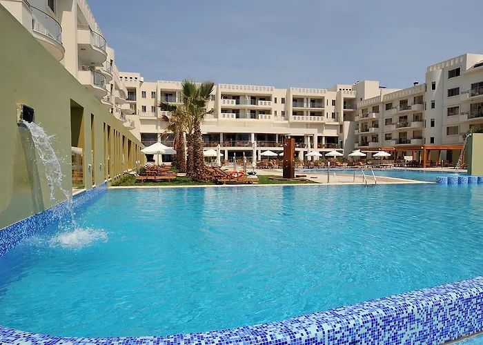 מלון Capital Coast And פאפוס