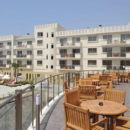 מלון Capital Coast And פאפוס