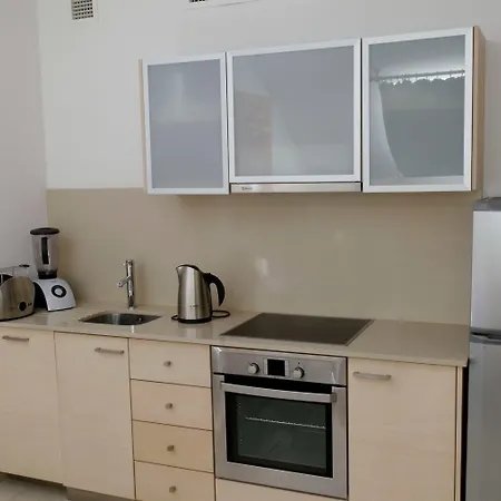 מלון Capital Coast And 4*