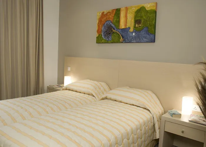 Capital Coast And Ξενοδοχείο 4*