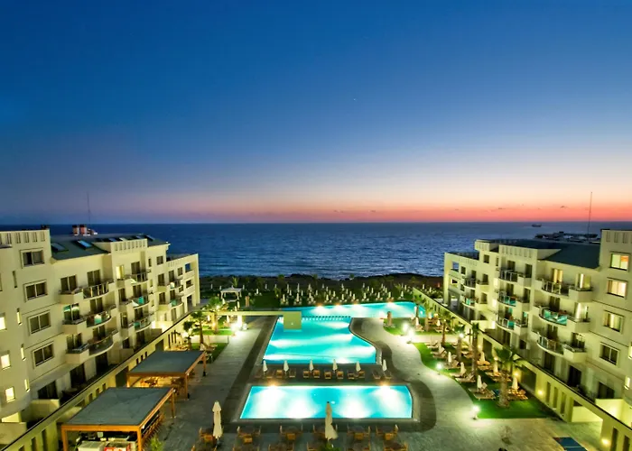 Ξενοδοχείο Capital Coast And 4*