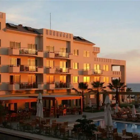 Capital Coast And Hotel 4*