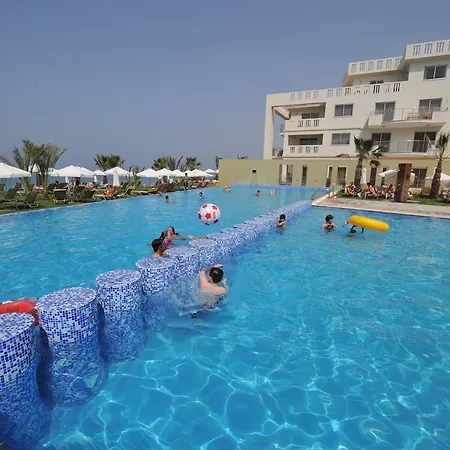 Hotel Capital Coast And 4*